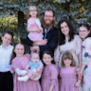 Meet your Posher, Zeesy